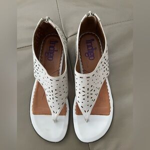 Indigo by Clark’s Women's Perforated White Leather Wedge Sandals